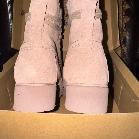 Bearpaw Krista Snow Boot. Size 10 | NIB - Picture 5 of 6